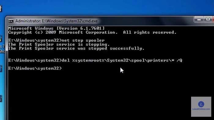 Apabila command prompt sudah terbuka, masukkan perintah net stop spooler del systemroot System32 spool PRINTERS