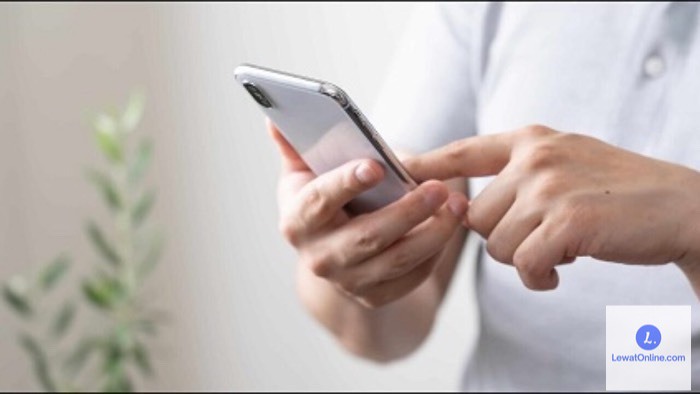 Cara Mengecek dengan Meminta Bantuan SMS:Telepon Dari Orang Lain